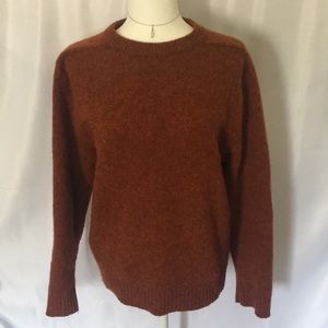 Banana Republic: 100% Wool sweater
